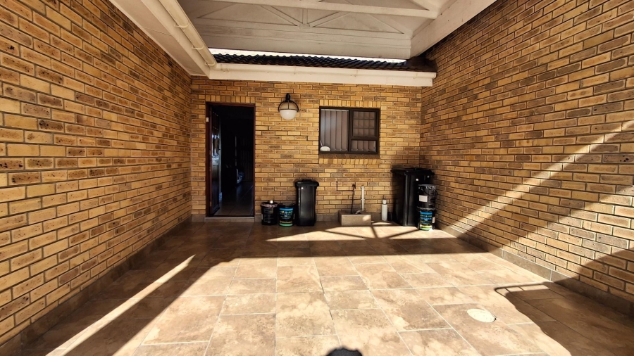 3 Bedroom Property for Sale in Seemeeu Park Western Cape